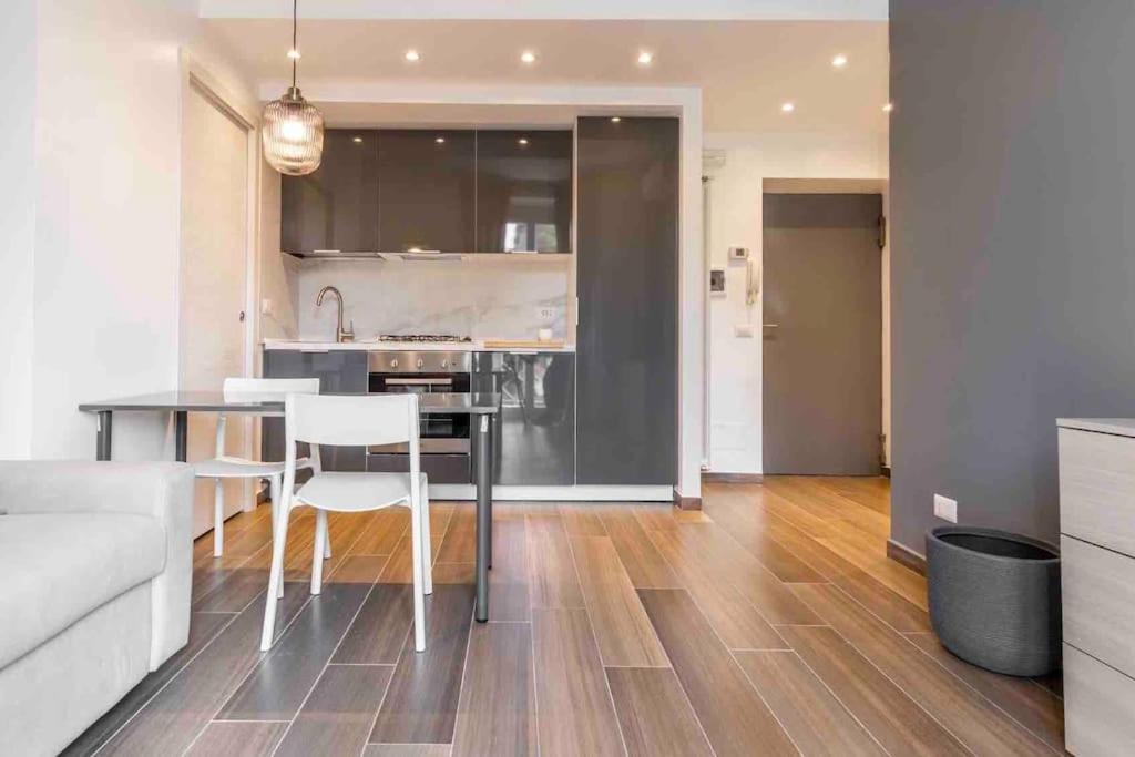 Bellaria House M5 San Siro Milano City Wi-Fi Super Veloce Buitenkant foto